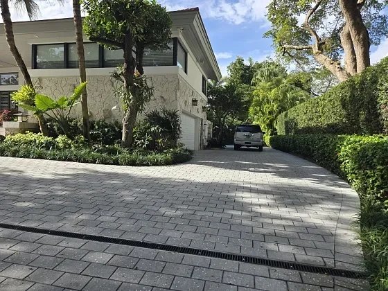 Concrete paver driveway with drainage in Palm Beach Gardens